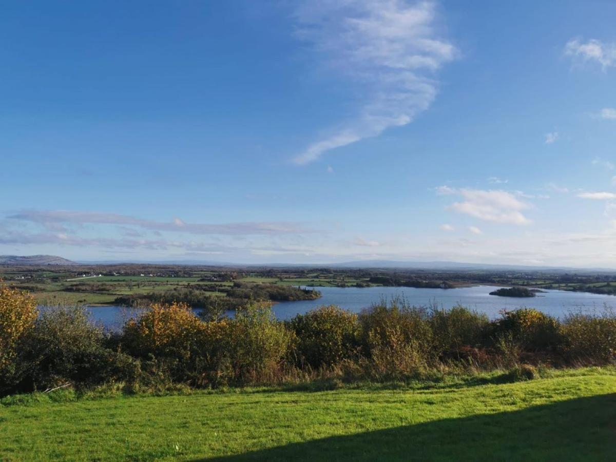 Corofin Lake Cottages Kültér fotó